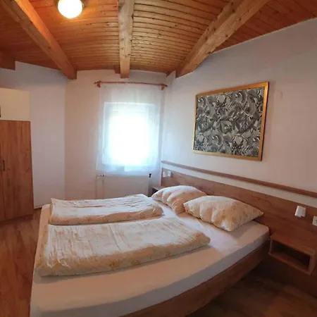 In - Balaton 53130 *