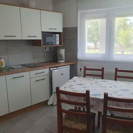 In - Balaton 53130 Apartment Zamárdi