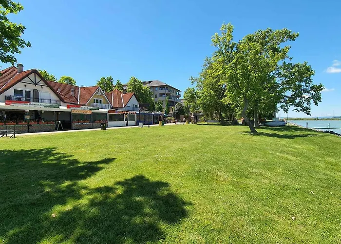 Apartamento In - Balaton 53130 *