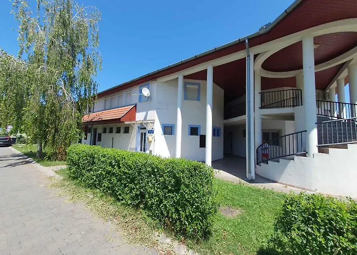 In - Balaton 53130 Apartamento *